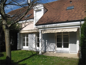 maison-villa à la vente -   77300  FONTAINEBLEAU, surface 135 m2 vente maison-villa - APR712228
